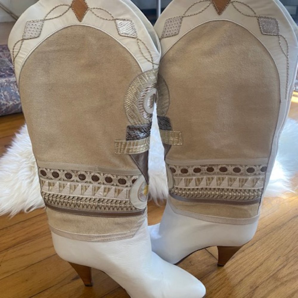 Vintage Stunning and rare Serena D'Italia Boots (unused)